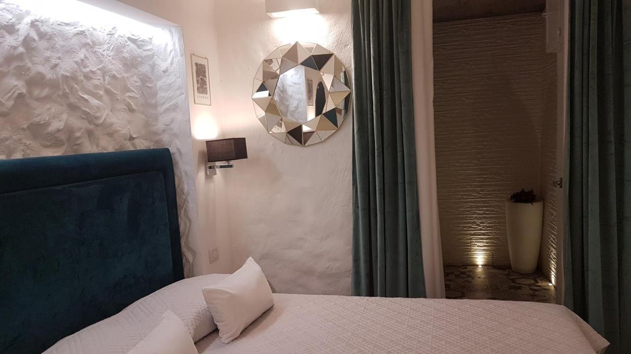 Room Del Giglio Барі Екстер'єр фото